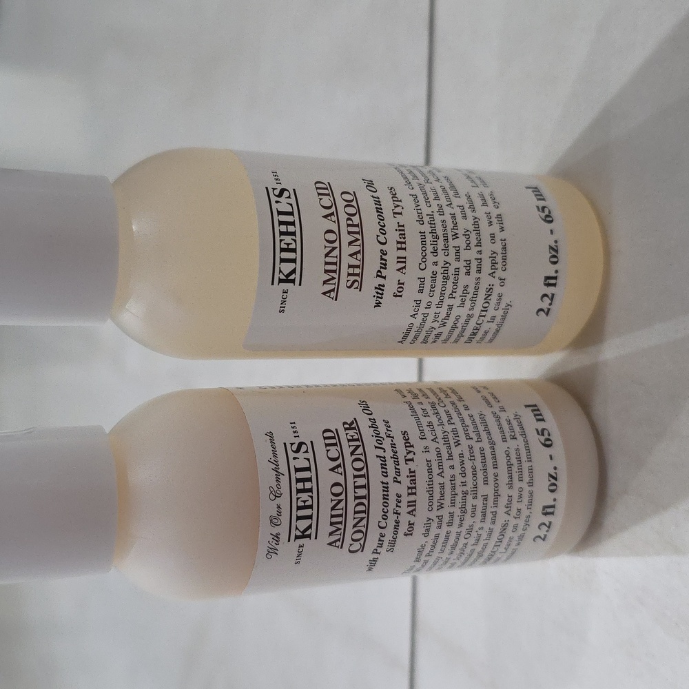 Kiehl's Amino Acid Hair Care Duo - White and Cream Conditioner And Shampoo